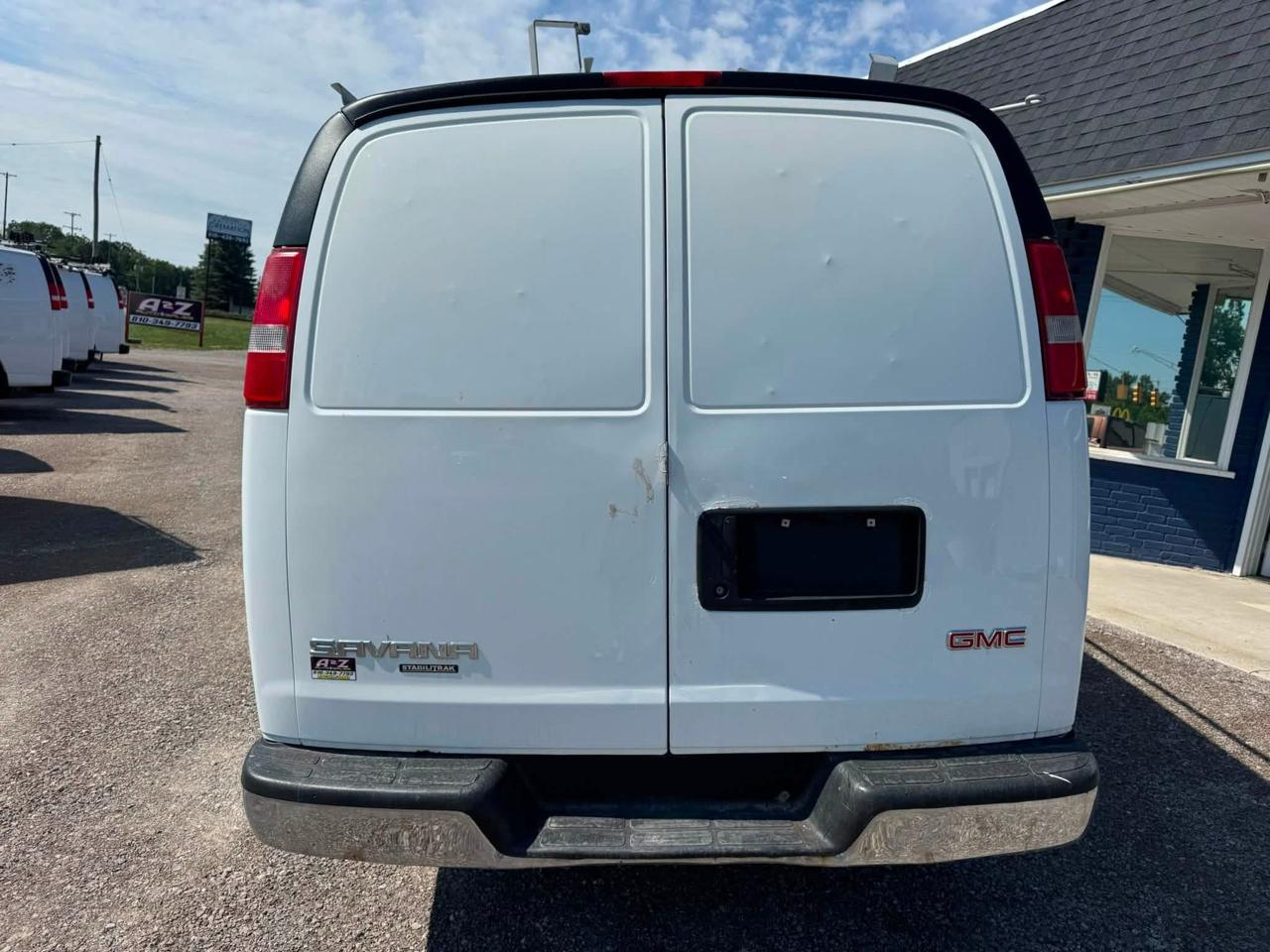GMC Savana G3500 Cargo 2016