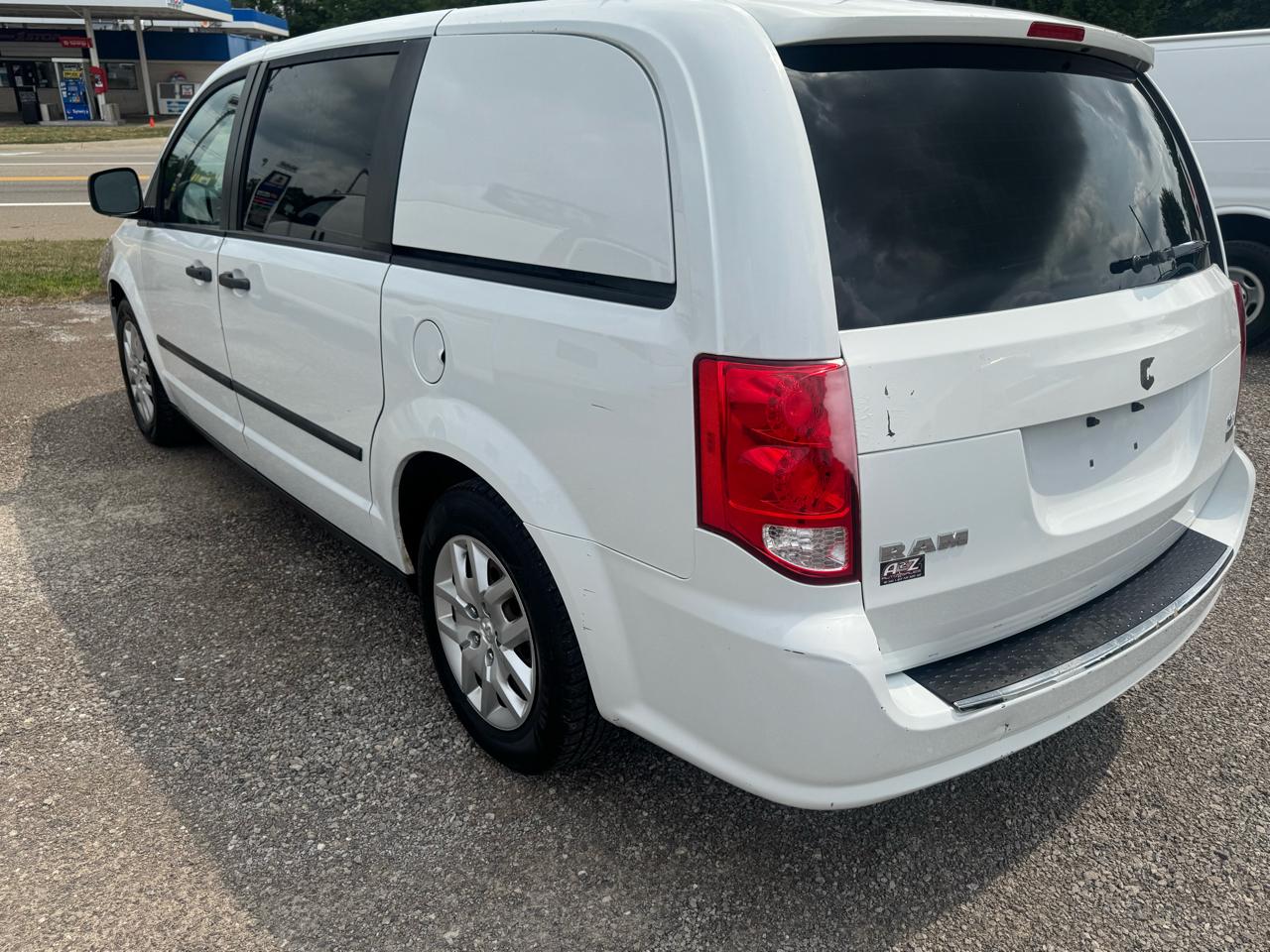 RAM Cargo Van Base 2014