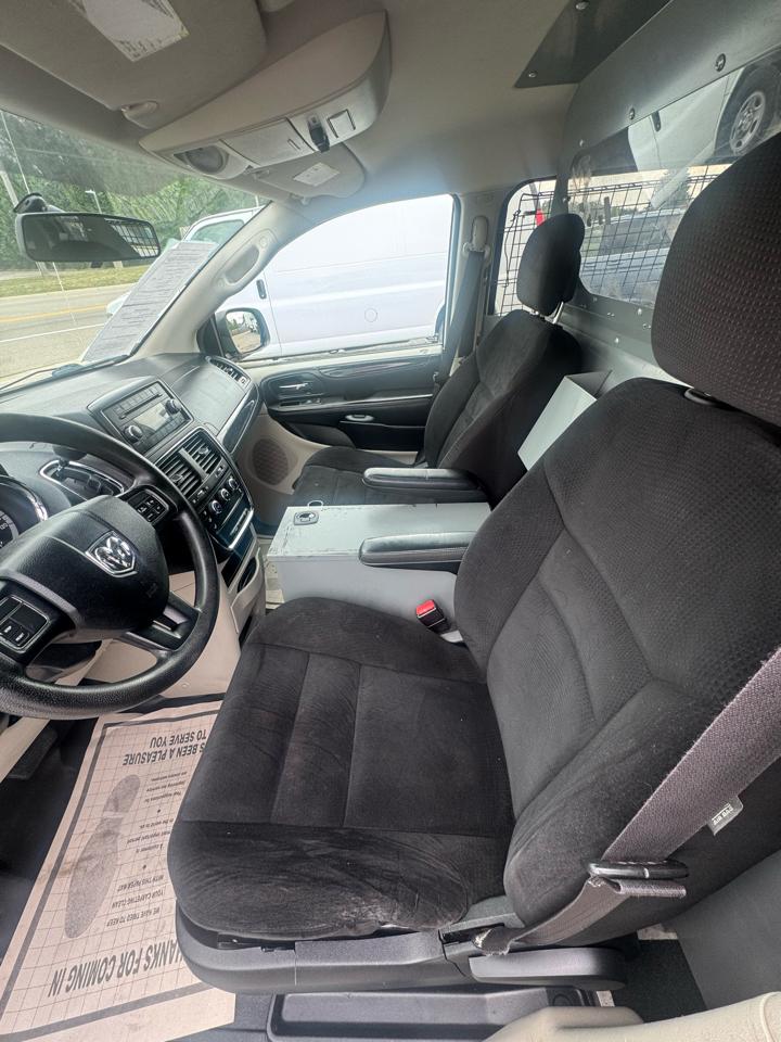 RAM Cargo Van Base 2014