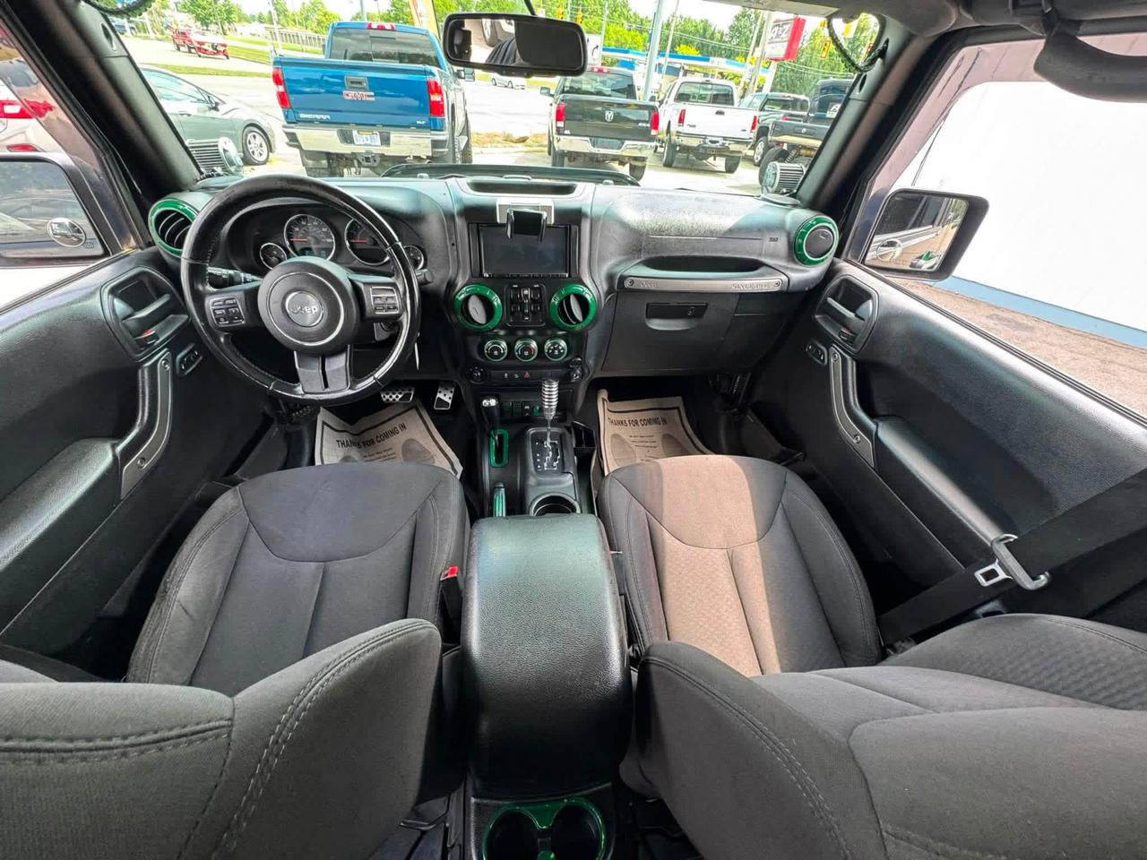 Jeep Wrangler Unlimited Sport 4WD 2015
