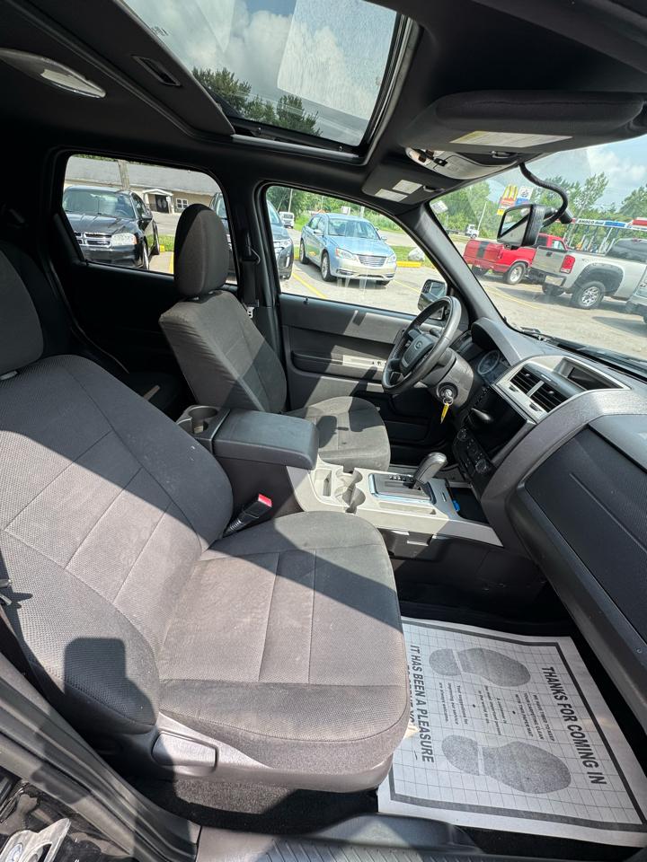Ford Escape XLT FWD 2010