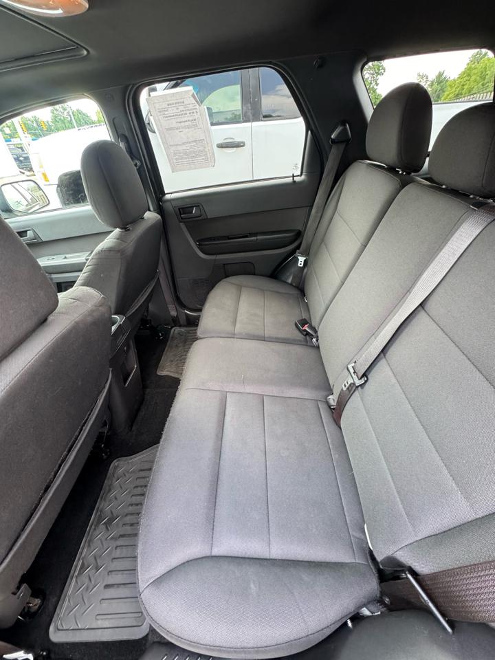 Ford Escape XLT 4WD 2012