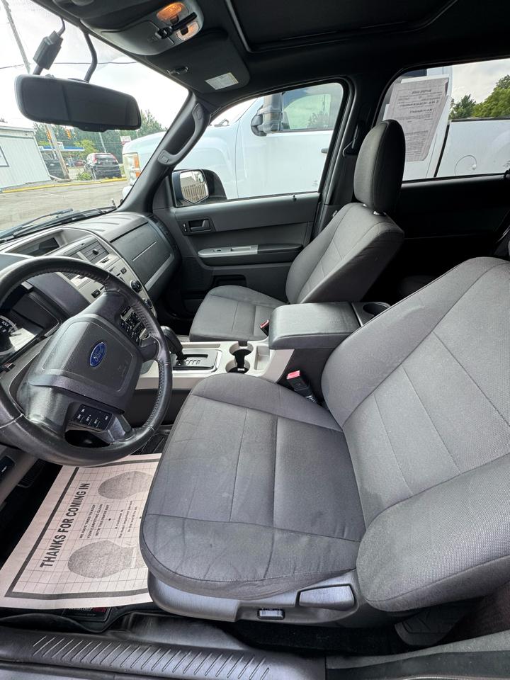Ford Escape XLT 4WD 2012