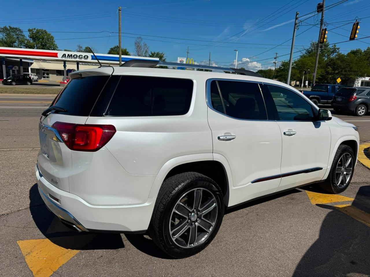 GMC Acadia Denali AWD 2017