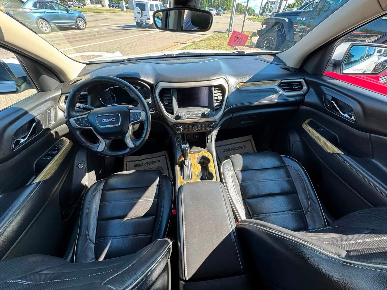 GMC Acadia Denali AWD 2017