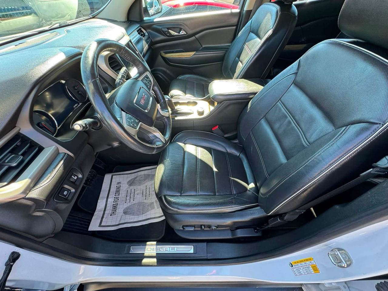 GMC Acadia Denali AWD 2017