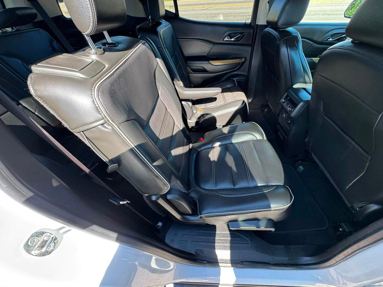 GMC Acadia Denali AWD 2017