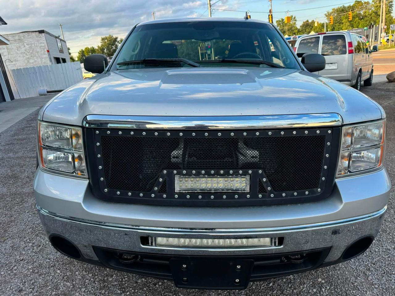 GMC Sierra 1500 SL Crew Cab 4WD 2011