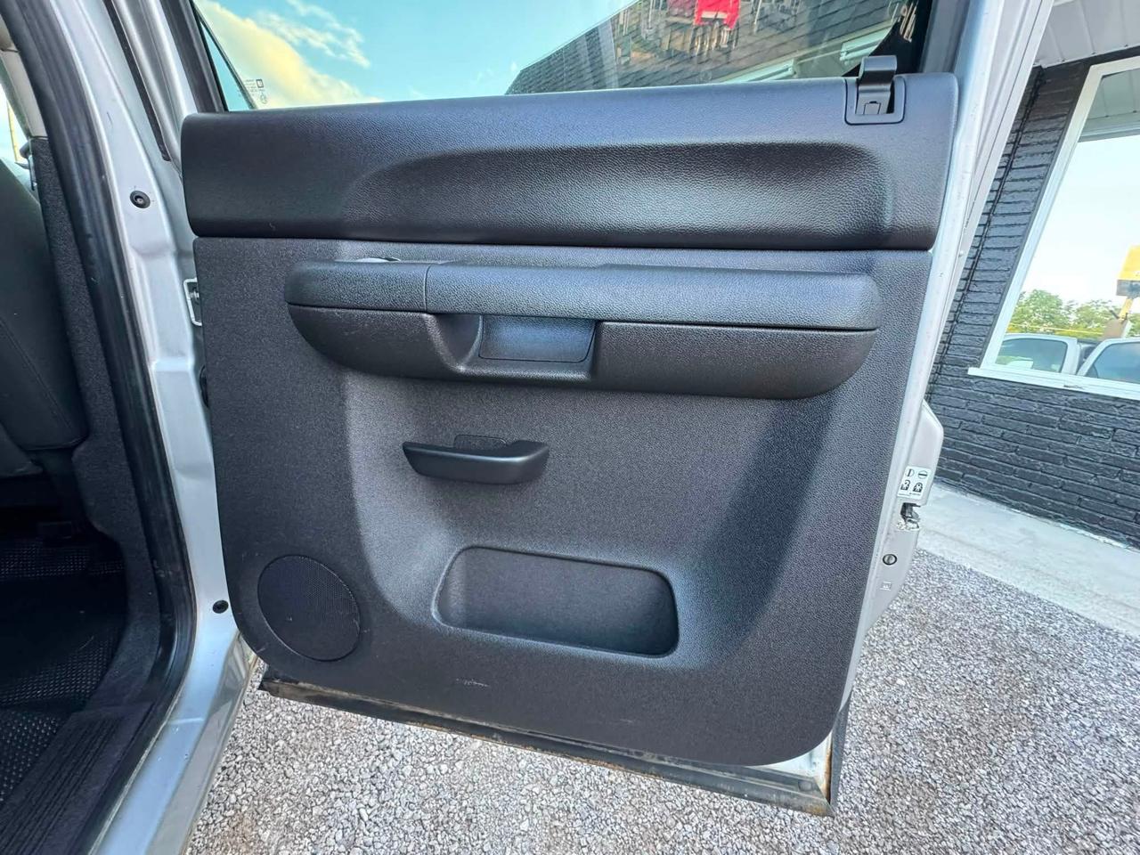 GMC Sierra 1500 SL Crew Cab 4WD 2011