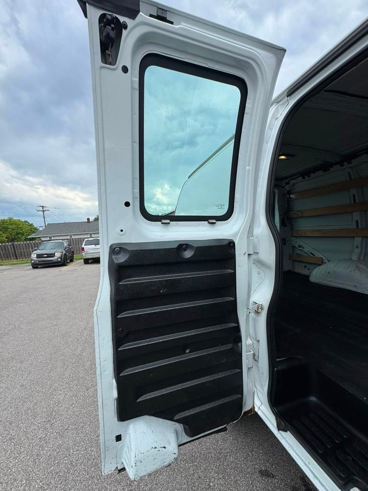 GMC Savana G2500 Cargo 2014