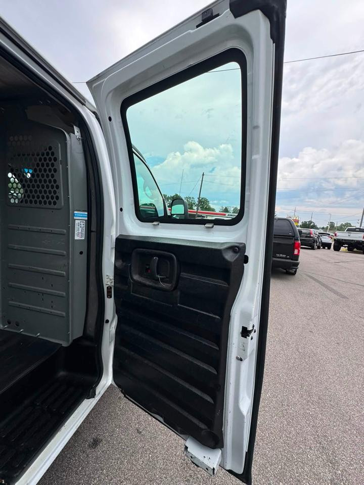 GMC Savana G2500 Cargo 2014
