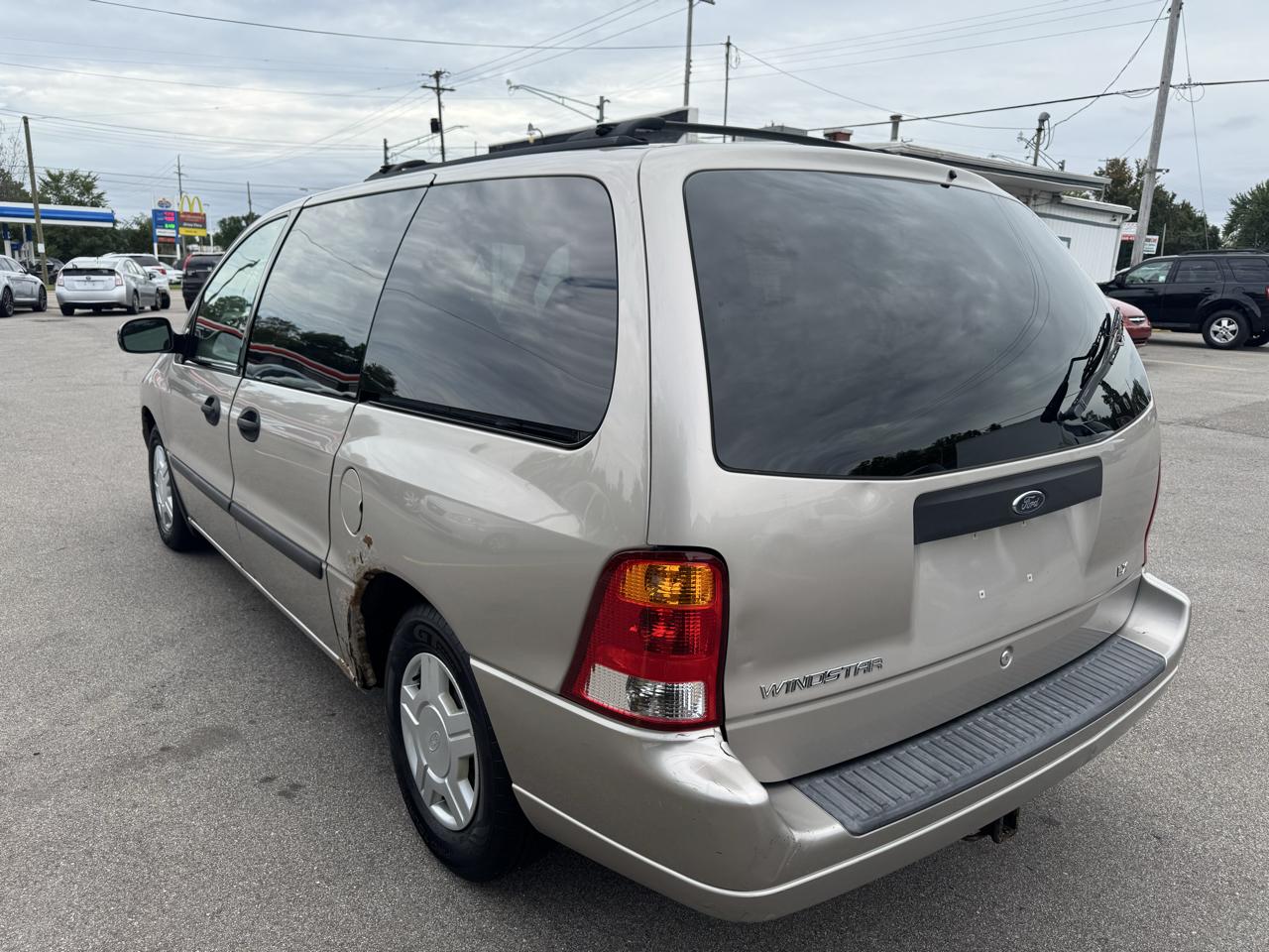 Ford Windstar LX Deluxe 2003