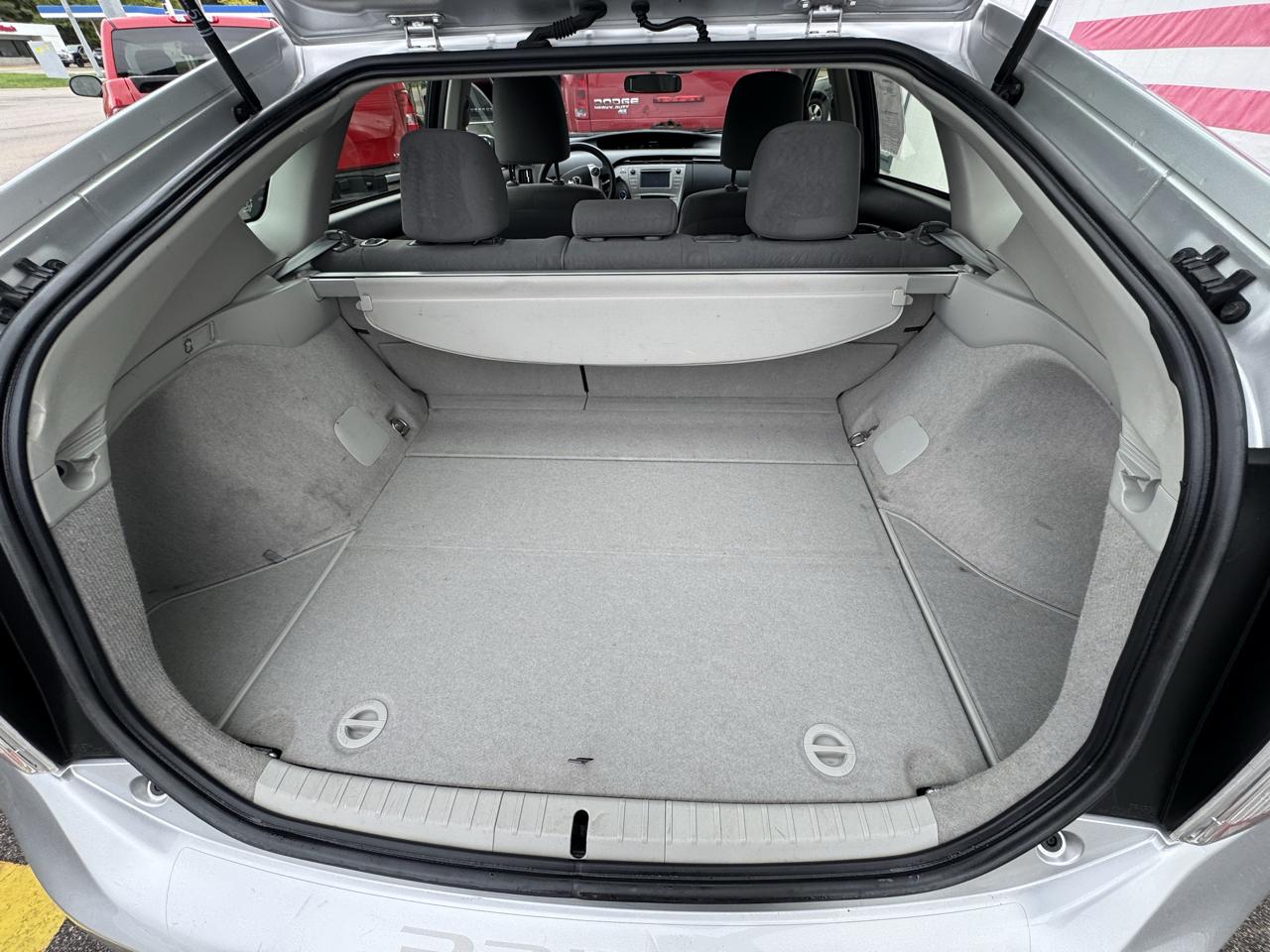 Toyota Prius Prius V 2012