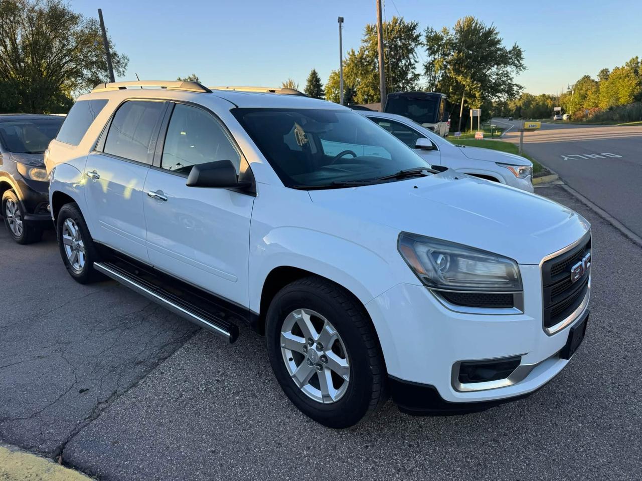 GMC Acadia SLE-1 AWD 2016