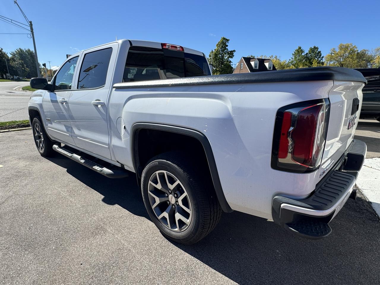 GMC Sierra 1500 SLT Crew Cab Short Box 4WD 2018