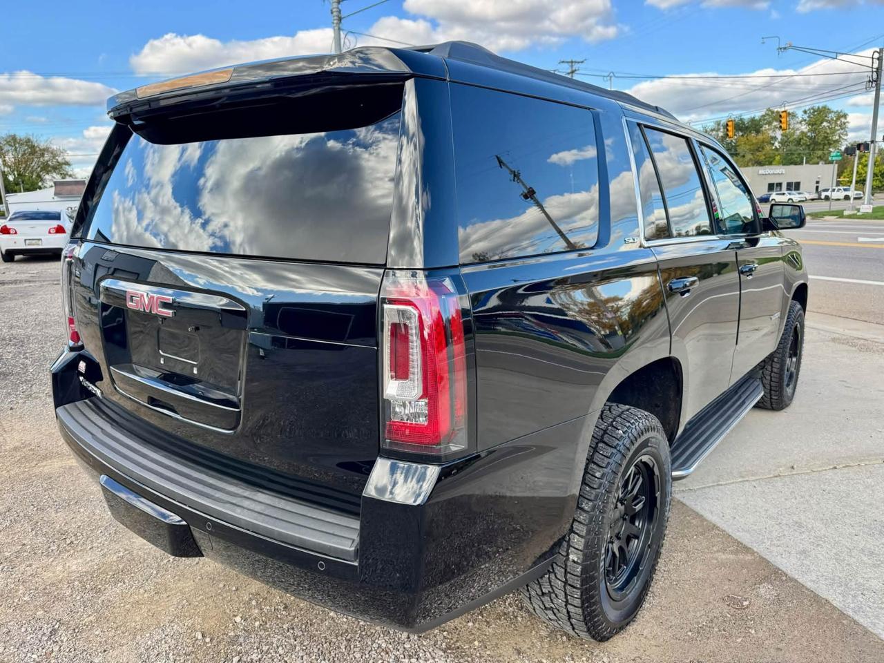 GMC Yukon SLT 4WD 2015