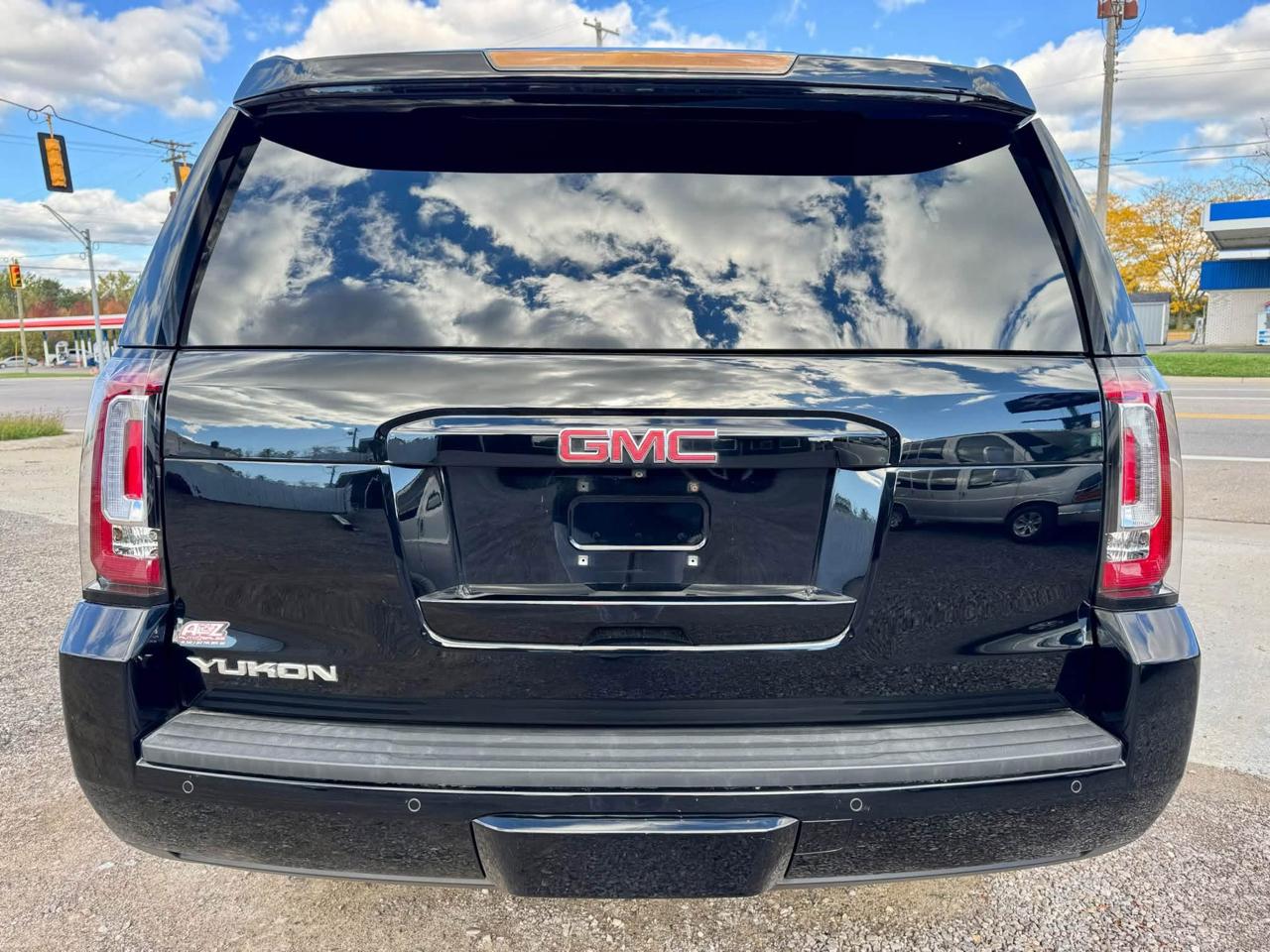 GMC Yukon SLT 4WD 2015