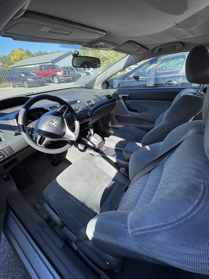 Honda Civic LX Coupe 5-Speed AT 2010