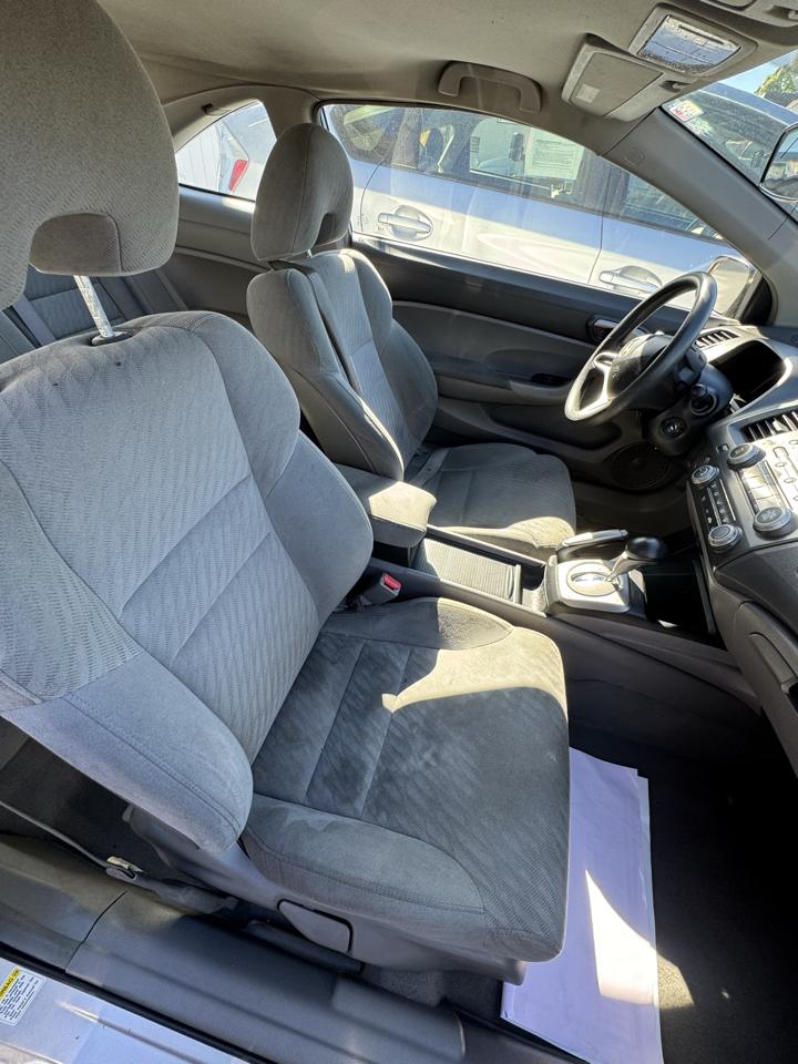 Honda Civic LX Coupe 5-Speed AT 2010