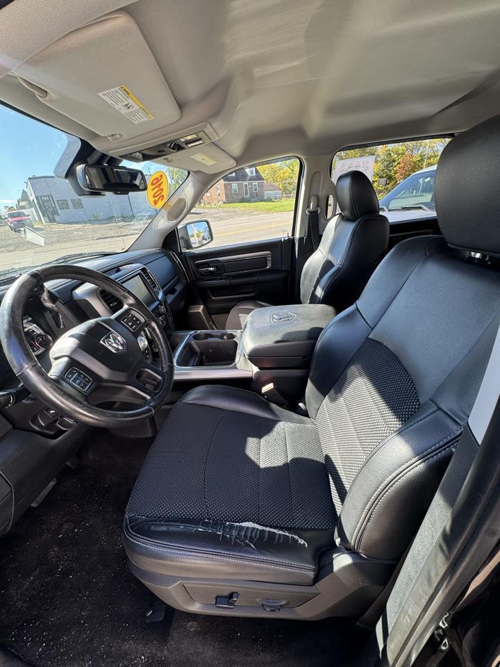 RAM 1500 Sport Crew Cab SWB 4WD 2016