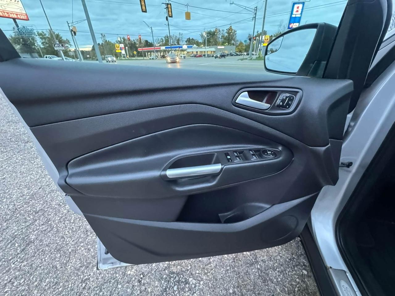 Ford Escape SEL 4WD 2013