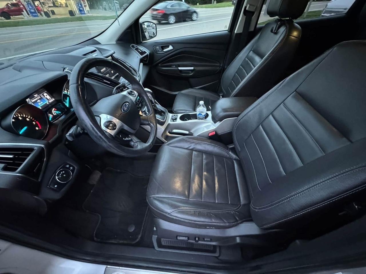 Ford Escape SEL 4WD 2013