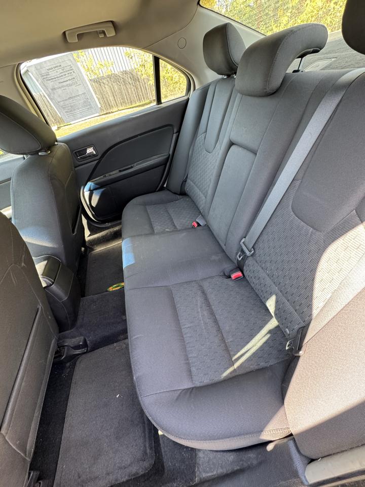 Ford Fusion I4 SE 2011