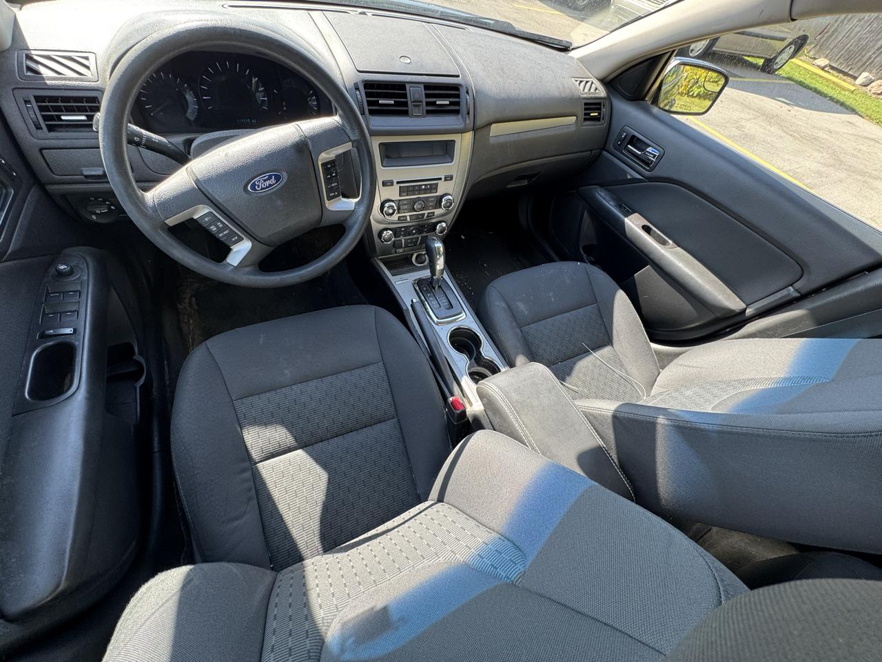 Ford Fusion I4 SE 2011