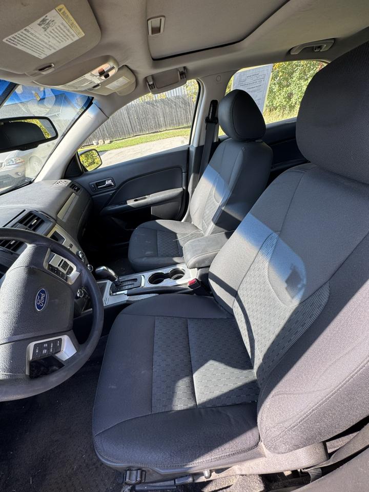 Ford Fusion I4 SE 2011