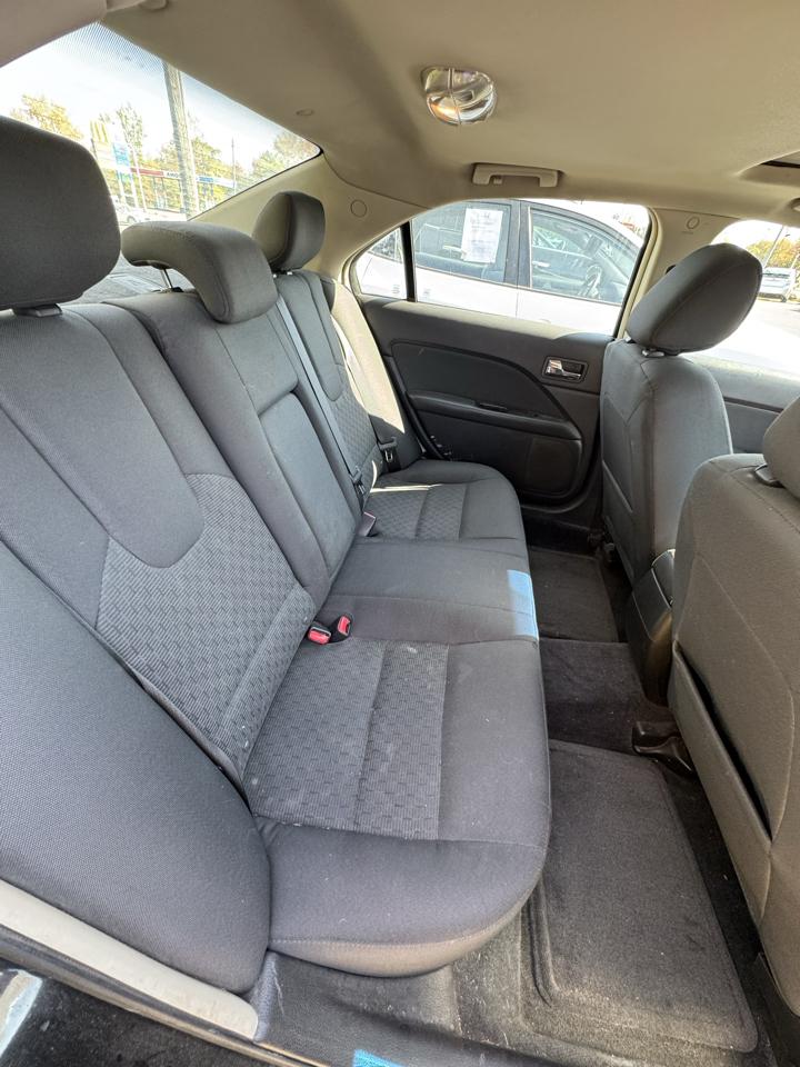 Ford Fusion I4 SE 2011