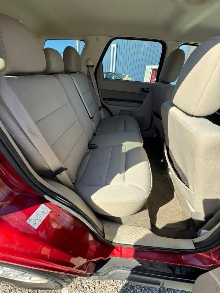 Ford Escape XLT FWD 2011