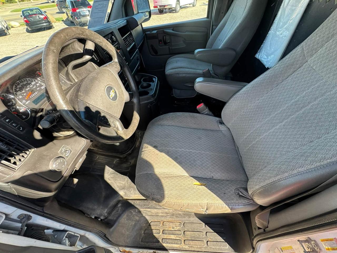 Chevrolet Express 2500 Cargo 2011