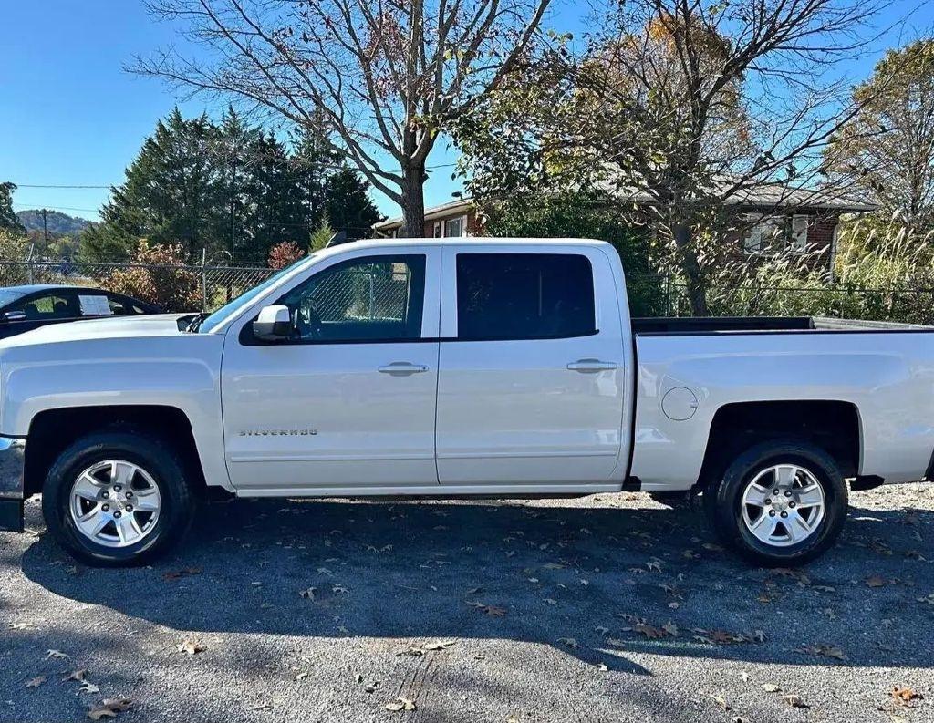 2017 Chevrolet Silverado 1500 LT Crew Cab 2WD