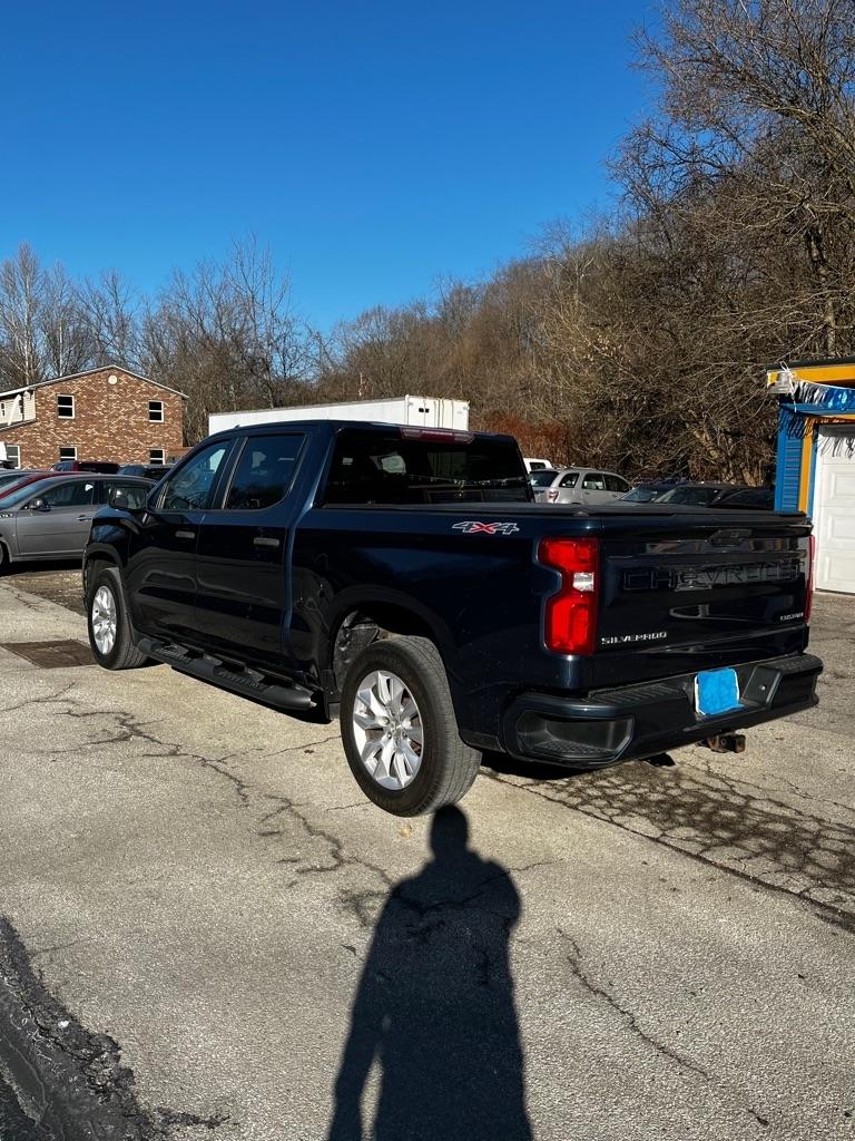Chevrolet Silverado 1500 Custom Crew Cab Long Box 4WD 2020