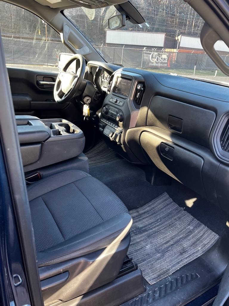 Chevrolet Silverado 1500 Custom Crew Cab Long Box 4WD 2020