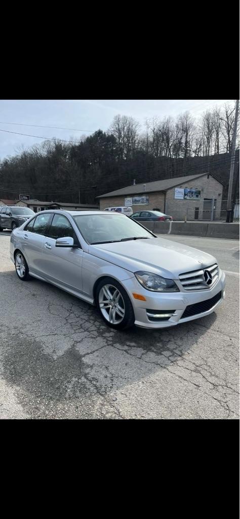 Mercedes-Benz C-Class C300 4MATIC Sport Sedan 2012