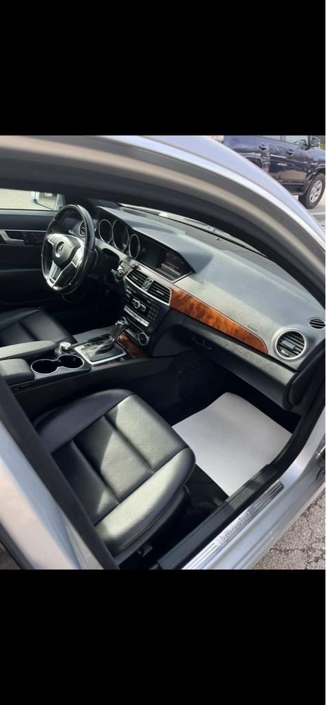 Mercedes-Benz C-Class C300 4MATIC Sport Sedan 2012