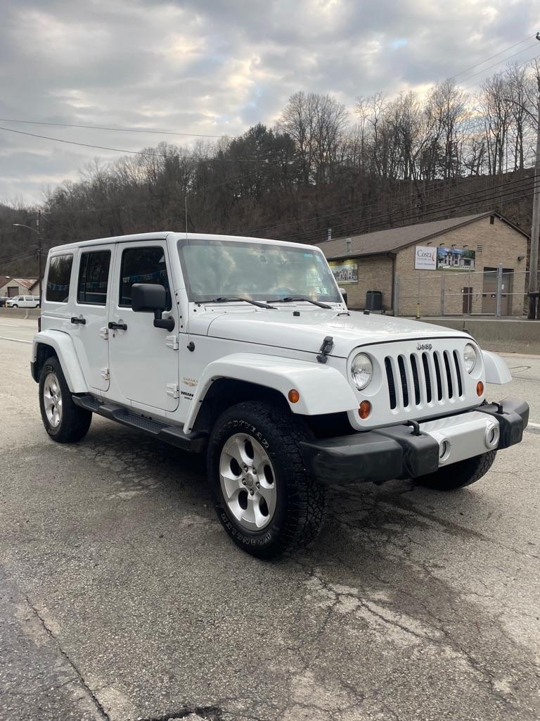 Jeep Wrangler Unlimited Sahara 4WD 2013
