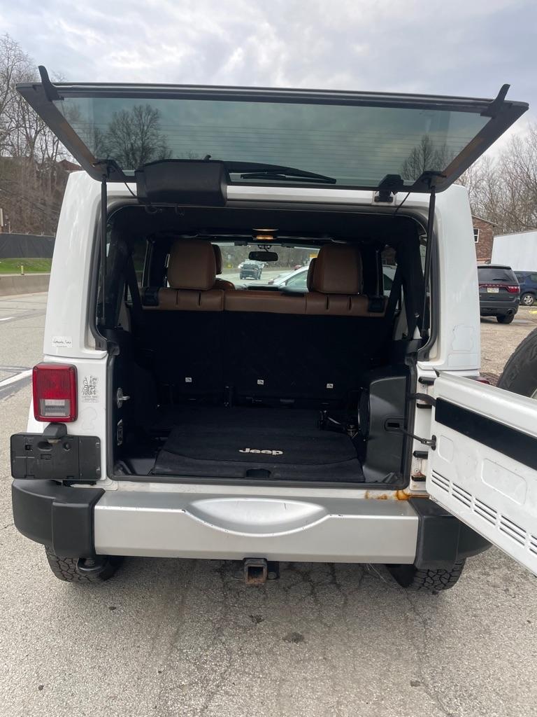 Jeep Wrangler Unlimited Sahara 4WD 2013