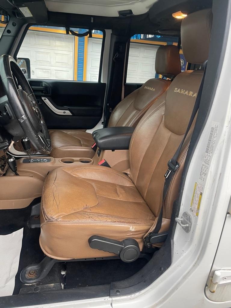 Jeep Wrangler Unlimited Sahara 4WD 2013