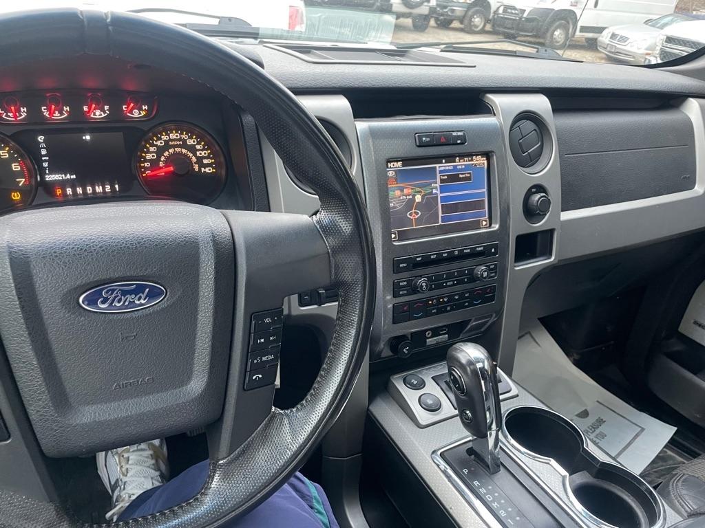 Ford F-150 SVT Raptor SuperCrew 5.5-ft. Bed 4WD 2011