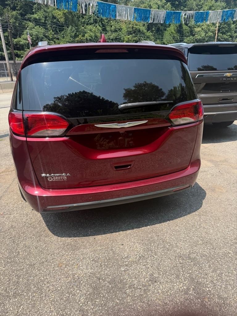 Chrysler Pacifica Touring-L Plus 2017