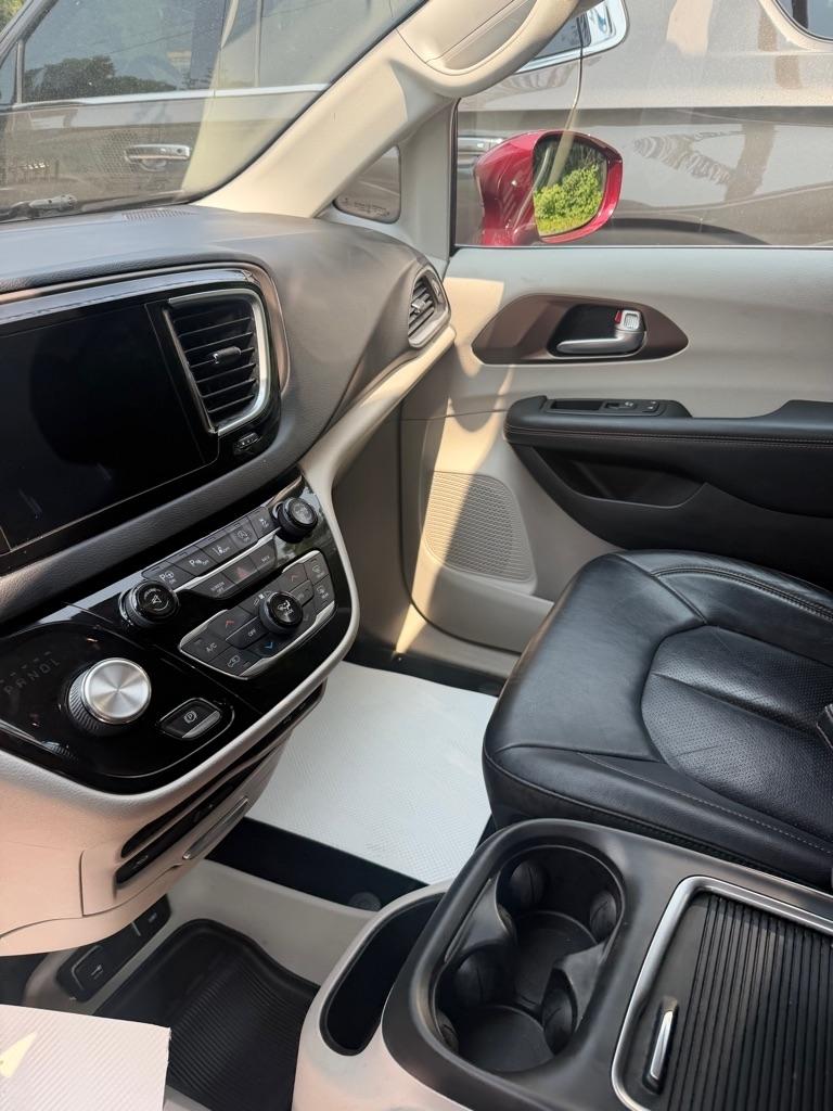 Chrysler Pacifica Touring-L Plus 2017