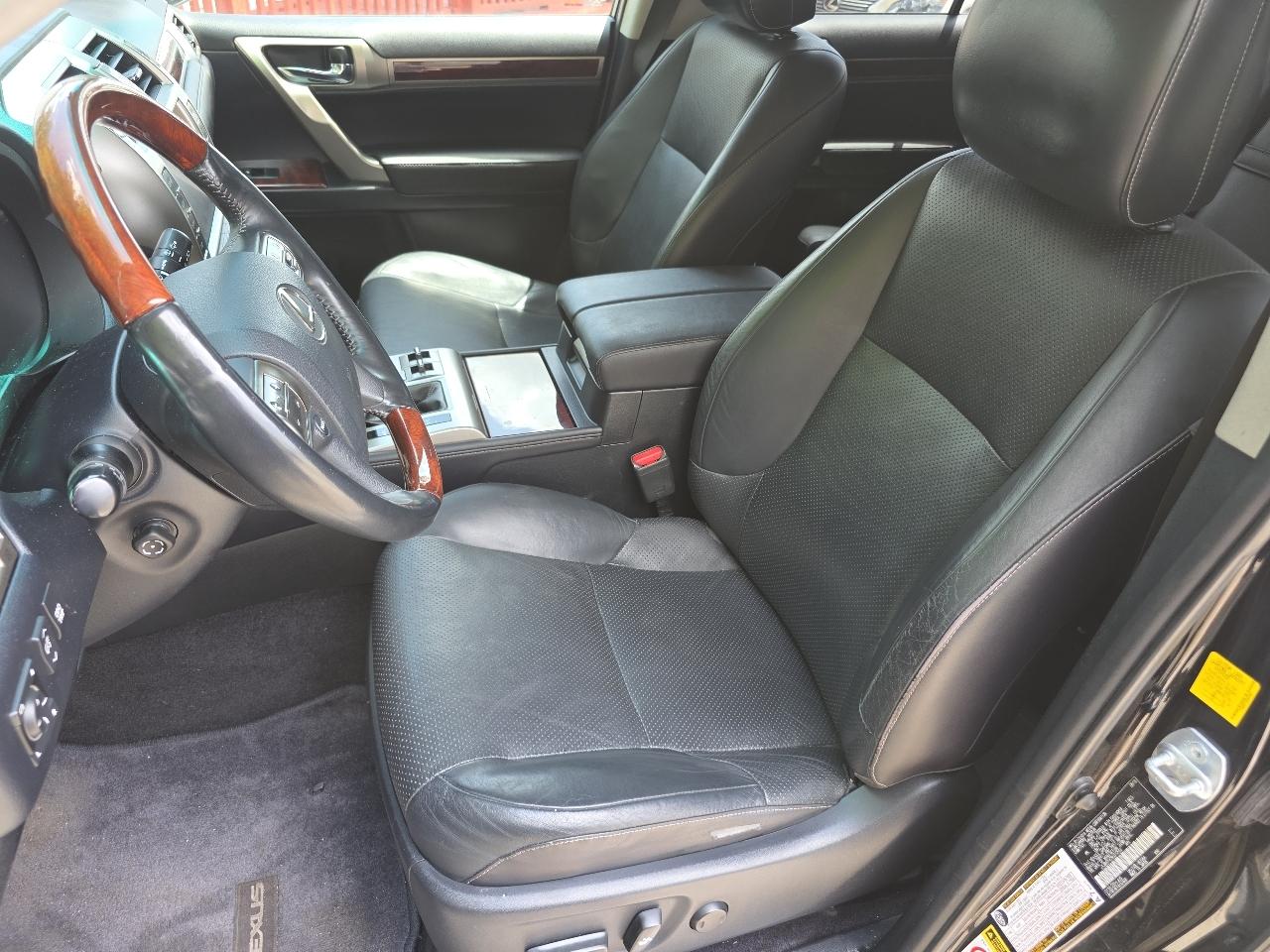 Lexus GX 460 Sport Utility 2011