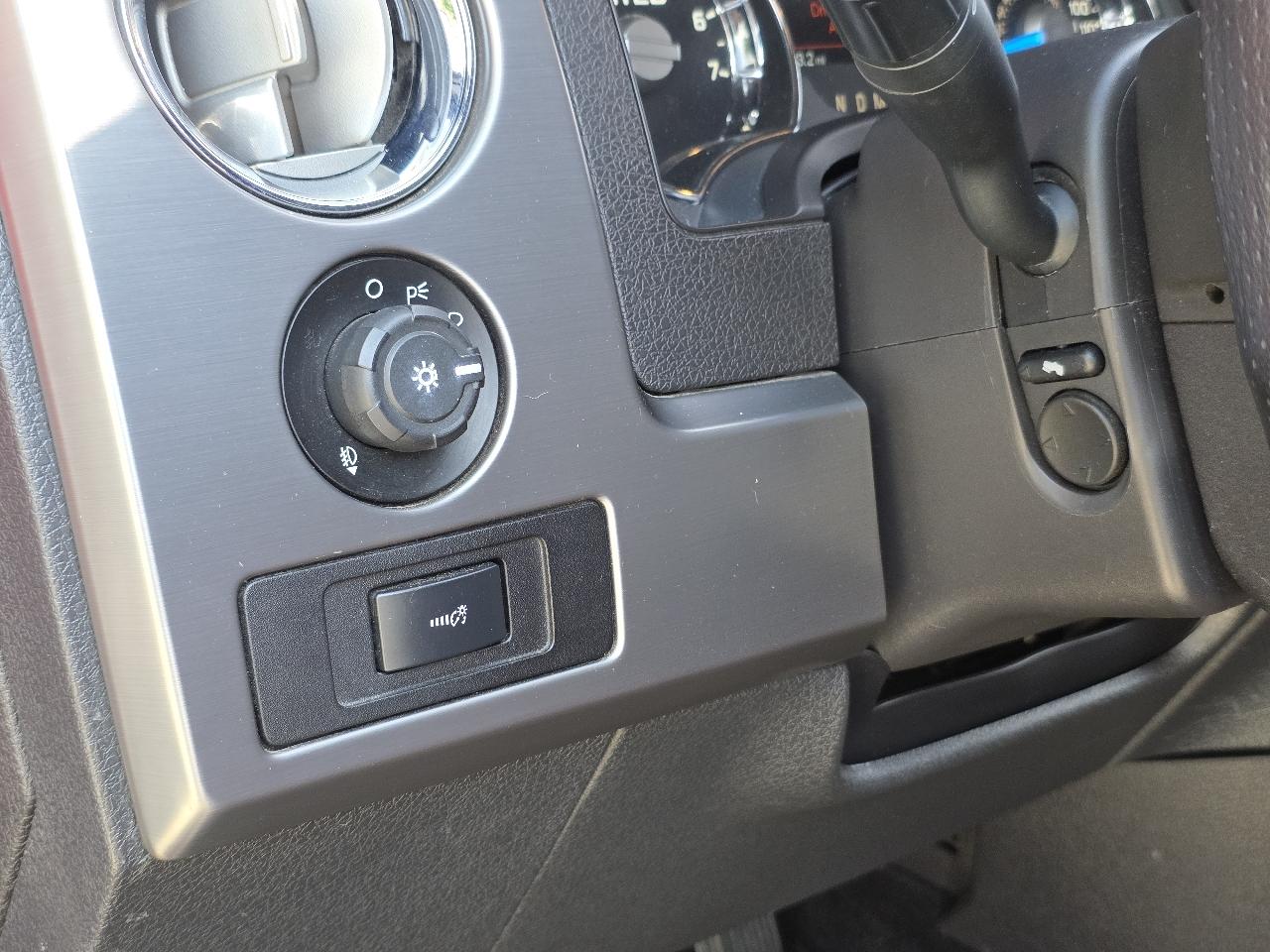 Ford F-150 XL SuperCrew 5.5-ft. Bed 4WD 2013