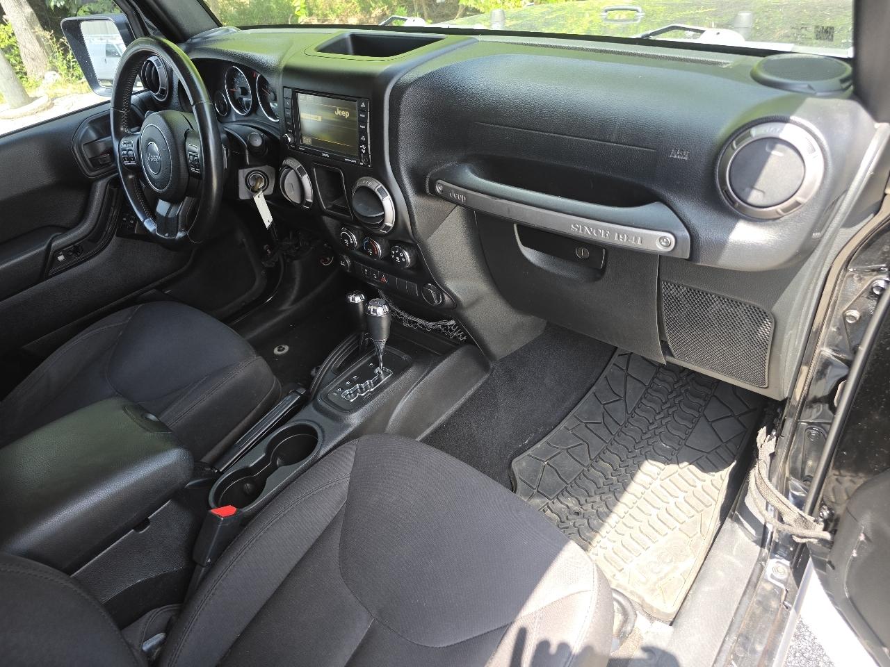 Jeep Wrangler Unlimited Sport 4WD 2015