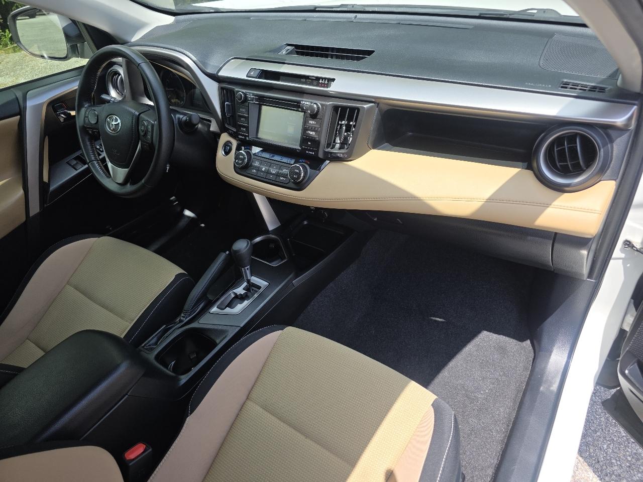 Toyota RAV4 XLE FWD 2018