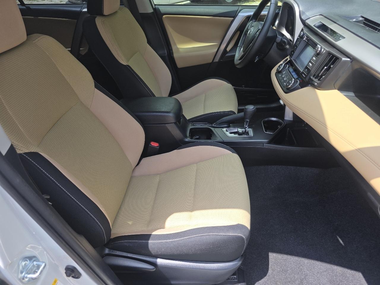 Toyota RAV4 XLE FWD 2018