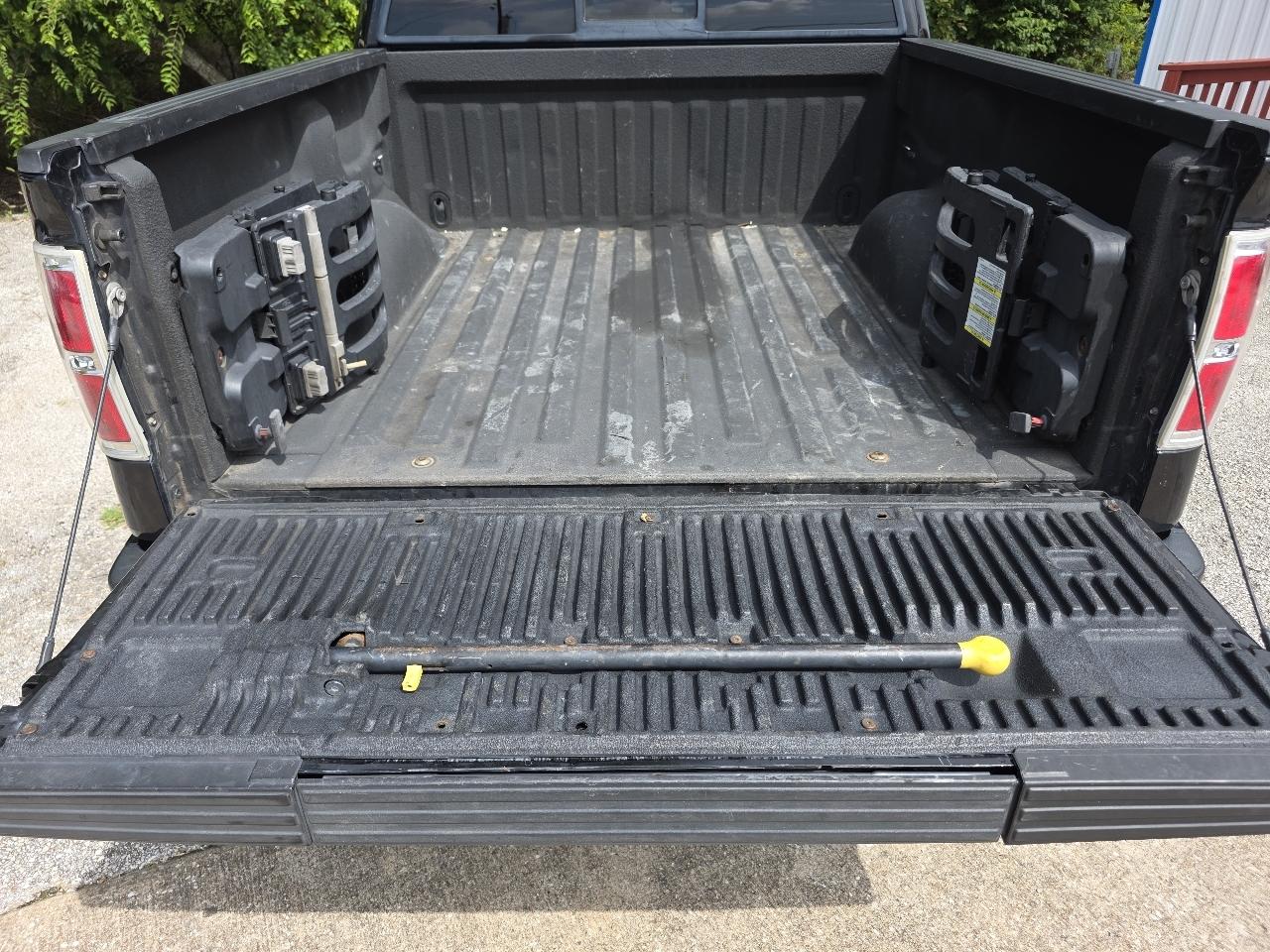 Ford F-150 XL SuperCrew 5.5-ft. Bed 4WD 2013