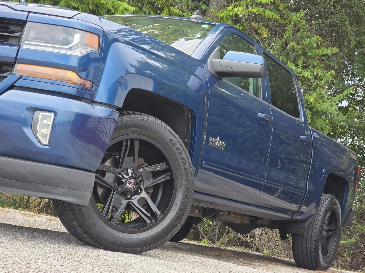 Chevrolet Silverado 1500 LT Crew Cab 4WD 2017